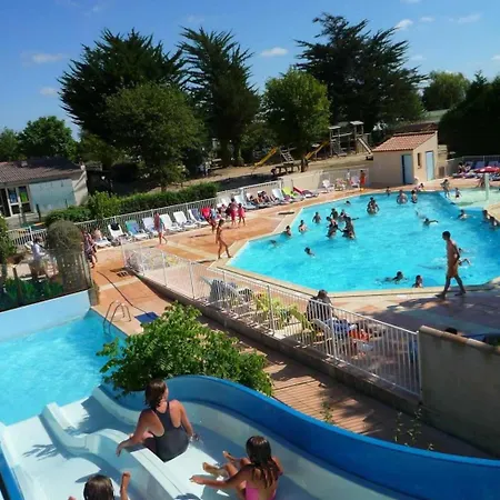 4 Etoiles - Parc Aquatique - Efcia0 Parque de Campismo Soullans